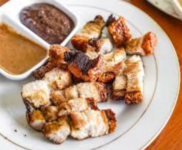 review-makanan-babi-panggang-karo-khas-batak