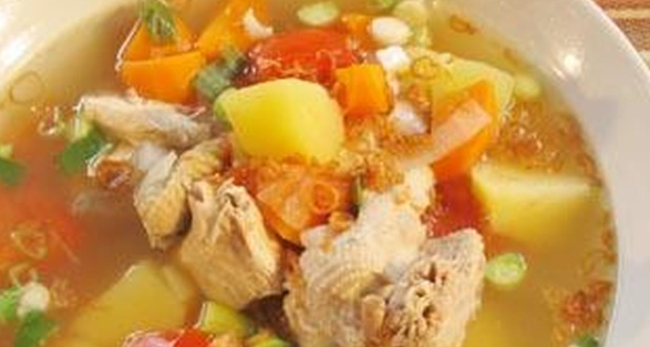 Review Makanan Mi Sop Ayam Kampung Kuah Bening